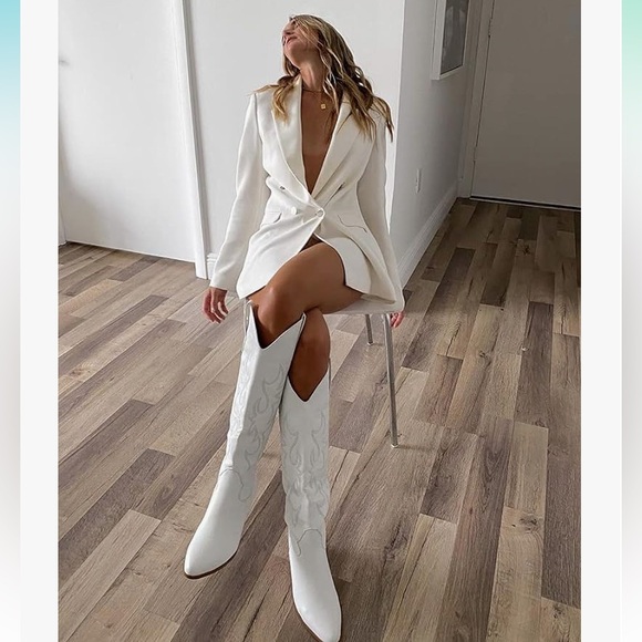 Embroidered White Over the Knee Cowboy Boots - Picture 4 of 4